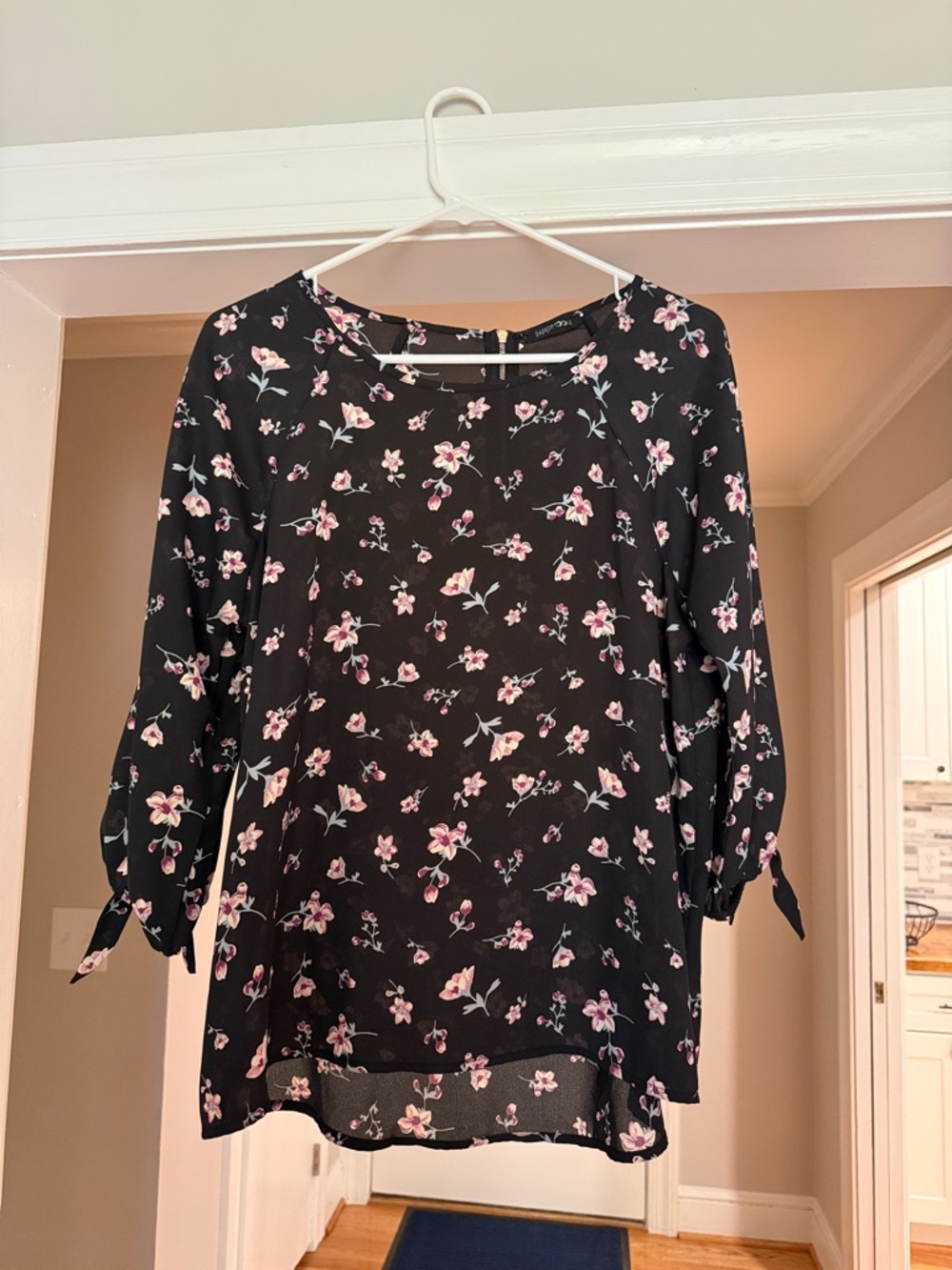 Black Floral Tie-Sleeve Blouse